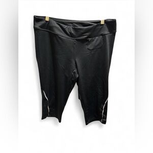 Champion Women's Black Capri